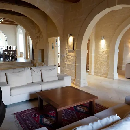 Onefifty Feriehus Xagħra